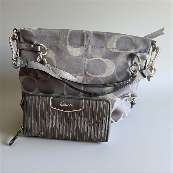 Coach Gray Signature Shoulder Bag and Wallet - Picture 1 of 9